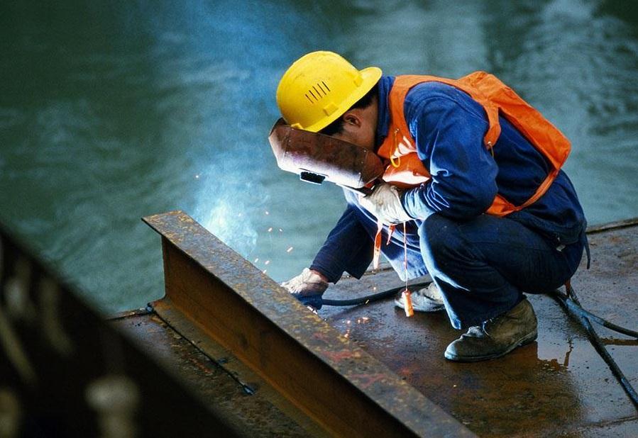 深圳该如何考建筑焊工证培训费用