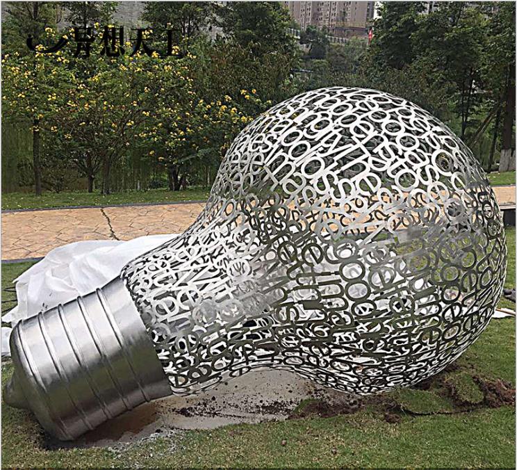 不锈钢雕塑水