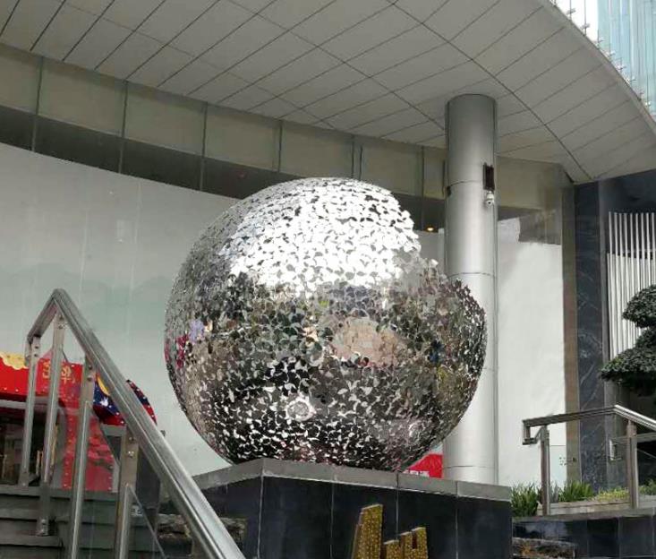 不锈钢雕塑小