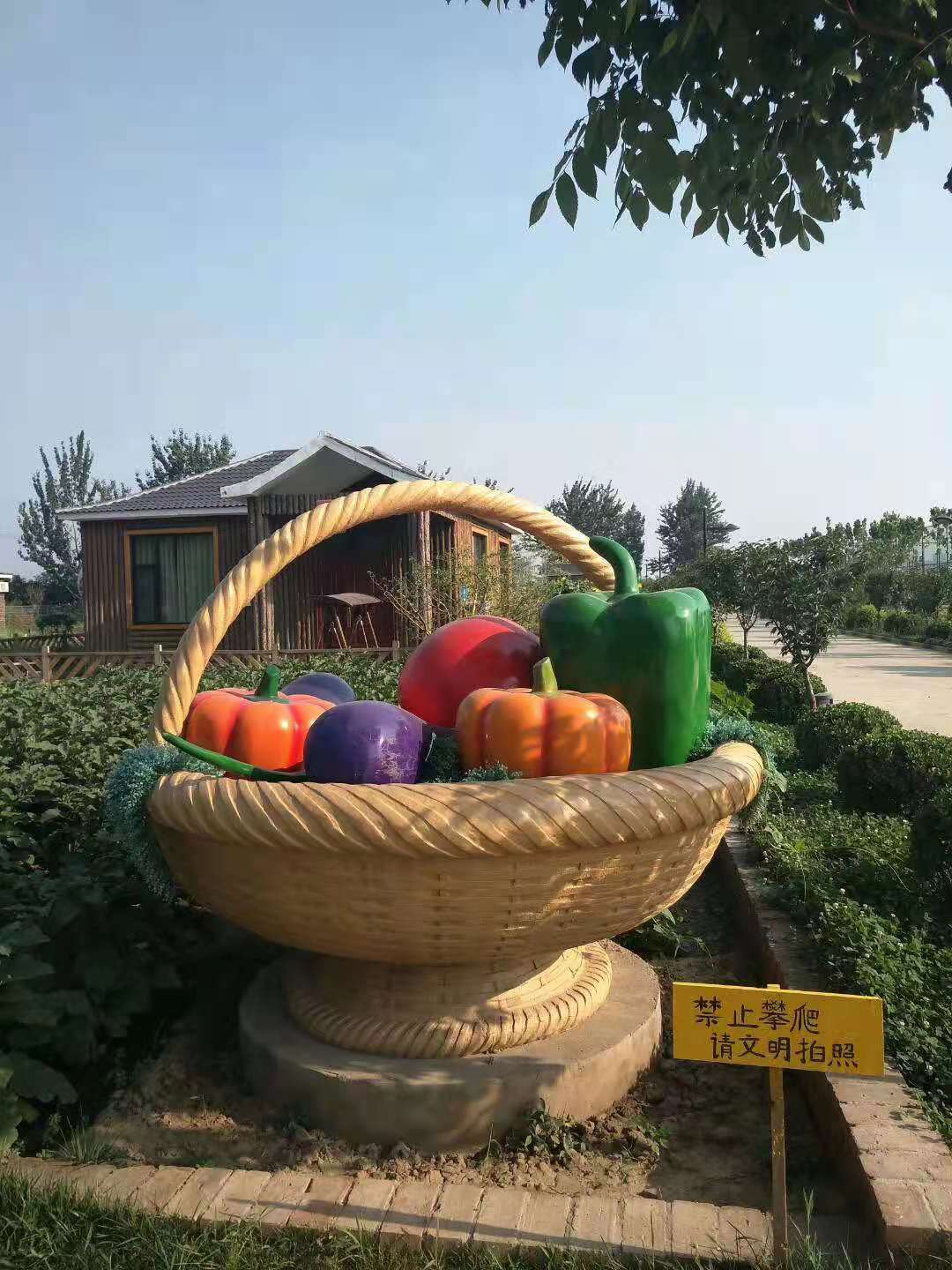 蔬菜雕塑厂 广场花篮雕塑报价 技术娴熟