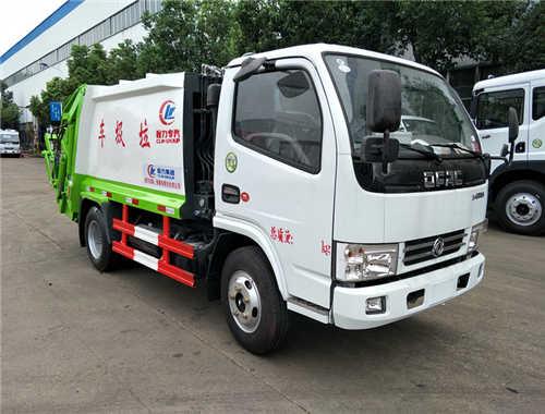 飞机垃圾车意外升起